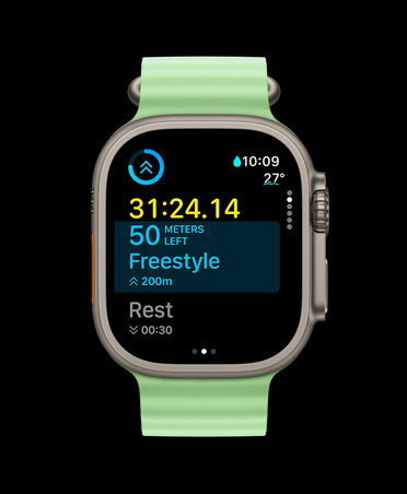 Apple Watch Ultra 3, p?írodní barva, titanové pouzdro, aplikace Cvi?ení, karta vlastního cvi?ení, zobrazení Nadcházející, neonově zeleny Oceánsky ?emínek