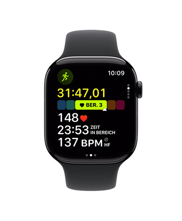 Apple Watch Series 11, Aluminiumgeh?use, Farbe poliertes Diamantschwarz, Outdoor-Lauftraining ge?ffnet, Herzfrequenz in Herz Zone 3, rechte Seitenansicht: Digital Crown, Sportarmband Schwarz