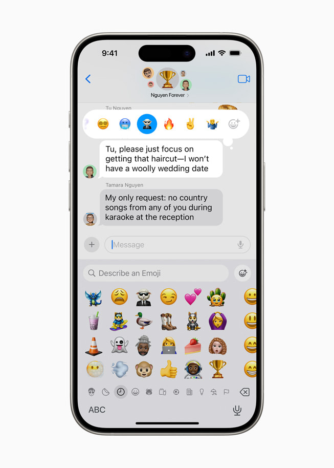 En anv?ndare f?r fram en upps?ttning Genmoji-alternativ i Meddelanden som kan anv?ndas i en tapback.
