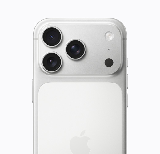 銀色 iPhone 17 Pro，展示機(jī)身背面