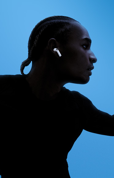 AirPods 4 k?rvaklappe kandev inimene.